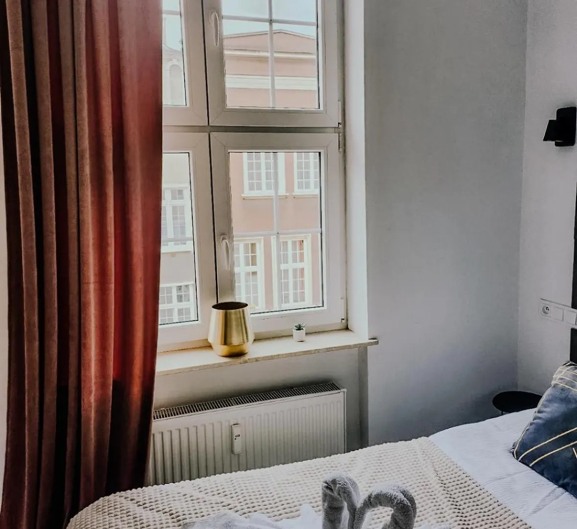 Cloud 9 King Size Bed-Old Town View Apartment Gdańsk