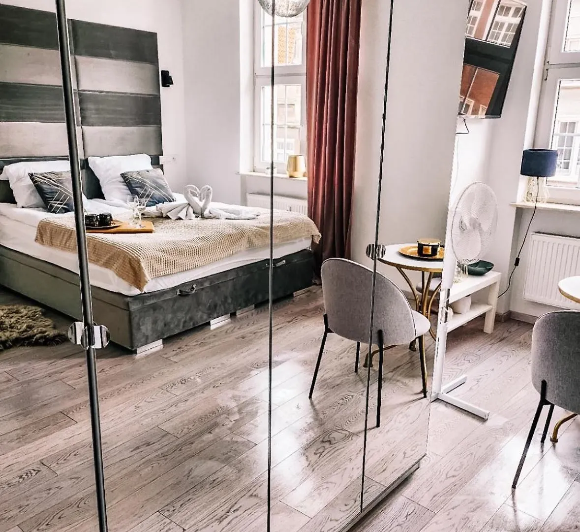 Cloud 9 King Size Bed-Old Town View Apartment Gdańsk Polen