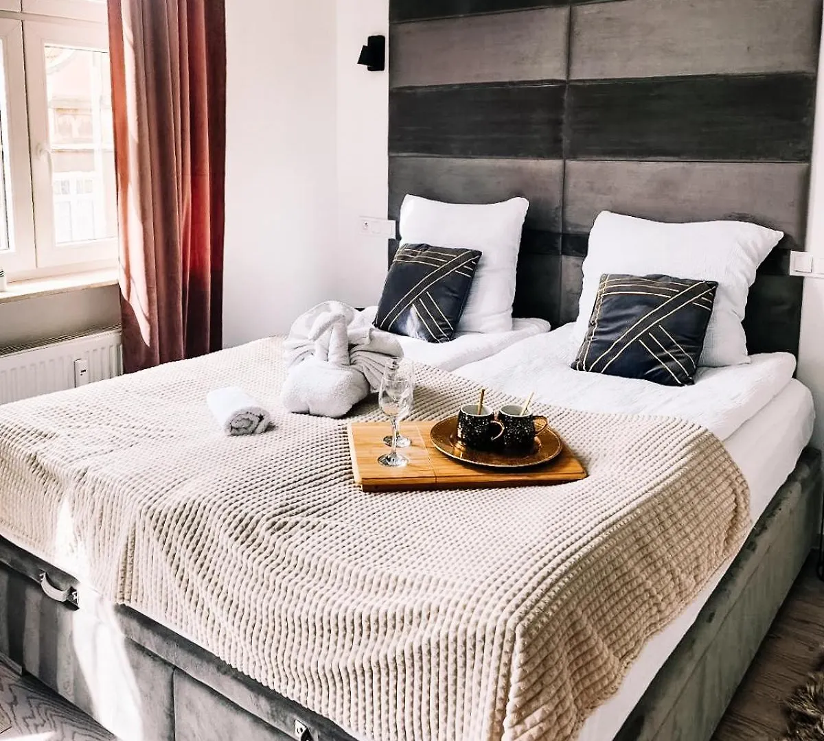 Cloud 9 King Size Bed-Old Town View Apartment Gdańsk