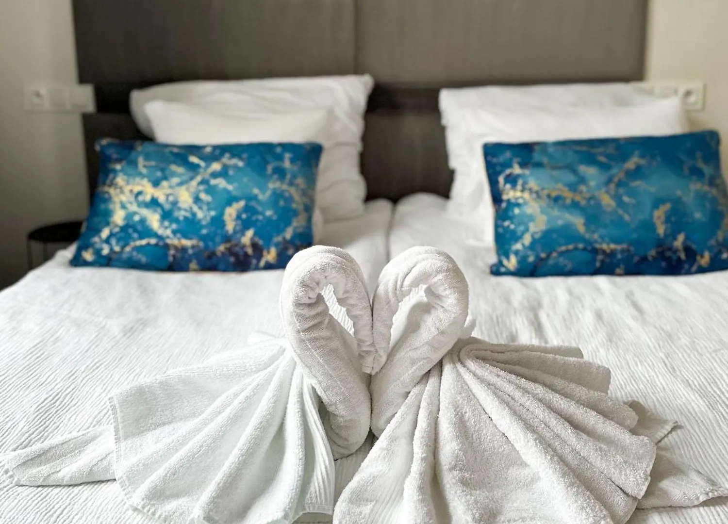 Cloud 9 King Size Bed-Old Town View Apartment Gdańsk